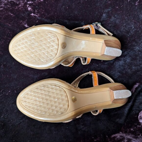 LIKE NEW Western Rodeo High-heel Sandals Medicine Wheel Leather Cork Spring Step - Picture 16 of 16